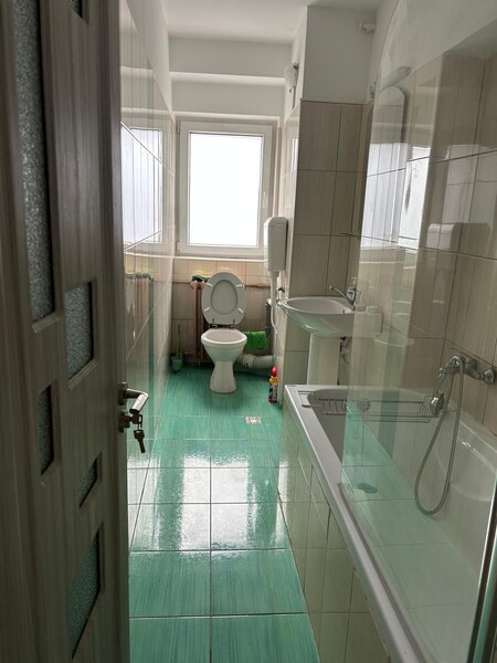Ultracentral Unirii Fantani 2 camere decomandate,  direct propietar com. 0%